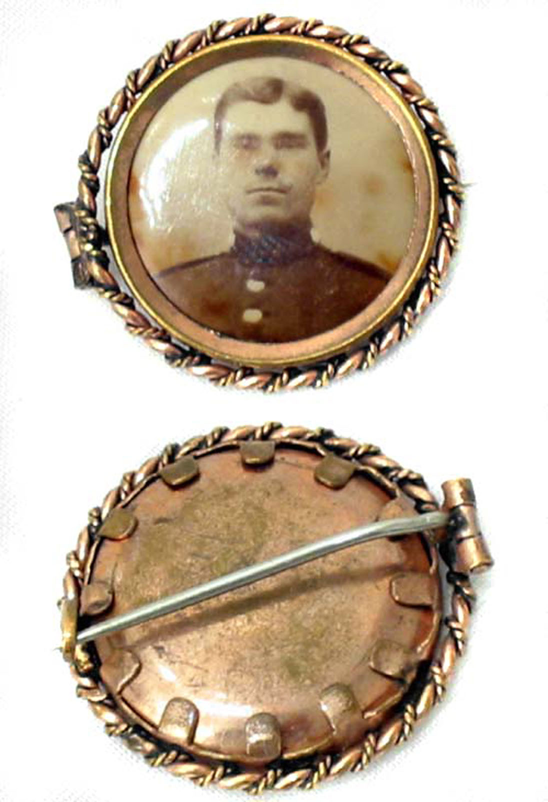 Jugendstil Brosche Gold Double mit Soldatenbild