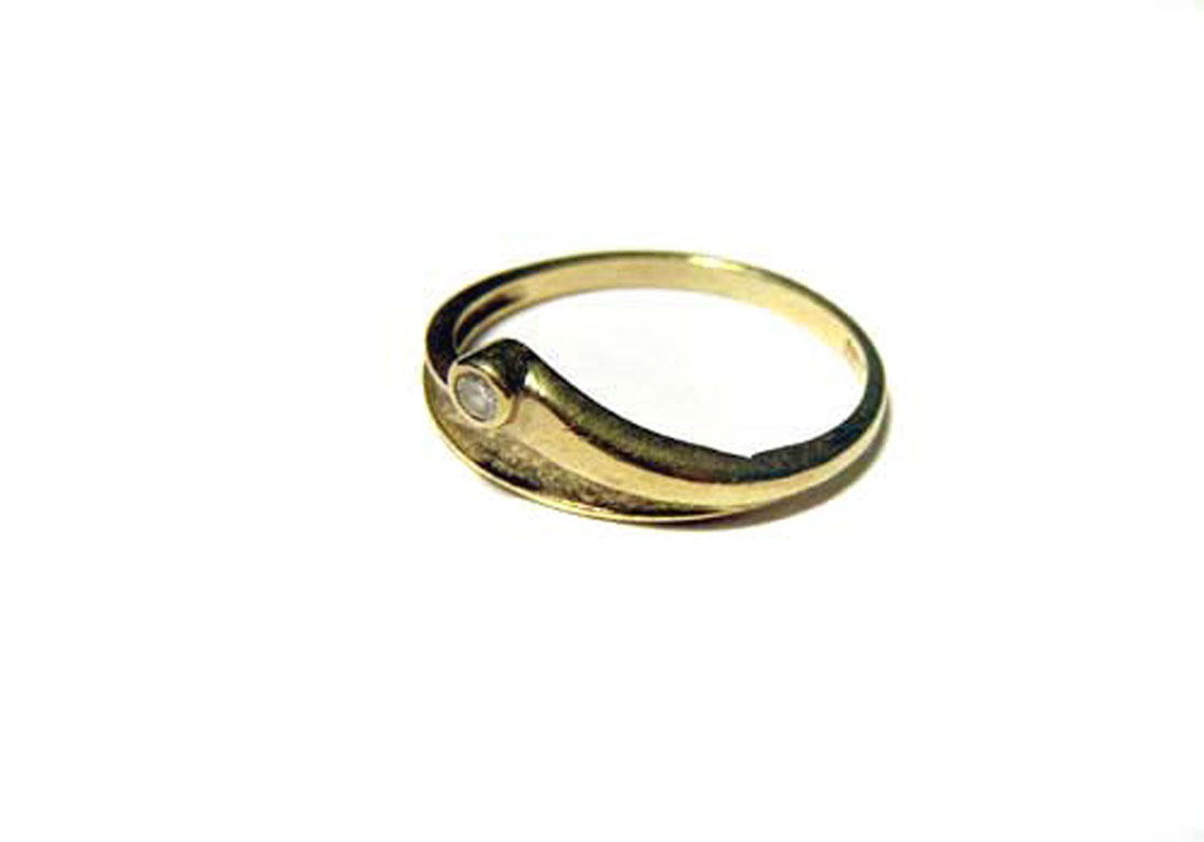 Ring 333 Gold mit Stein