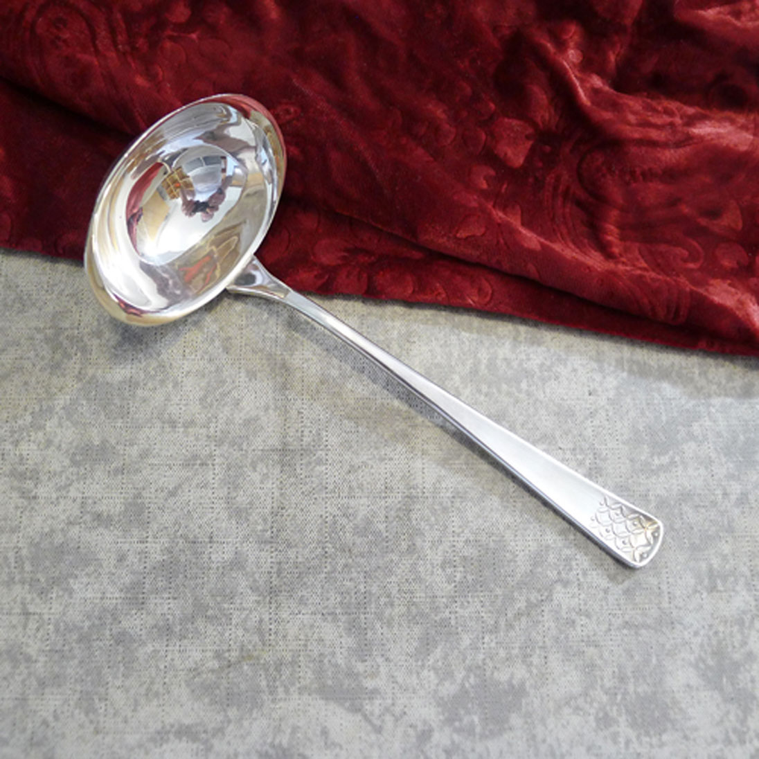Bruckmann 771 Petite Fleur Saucenkelle 90 versilbert