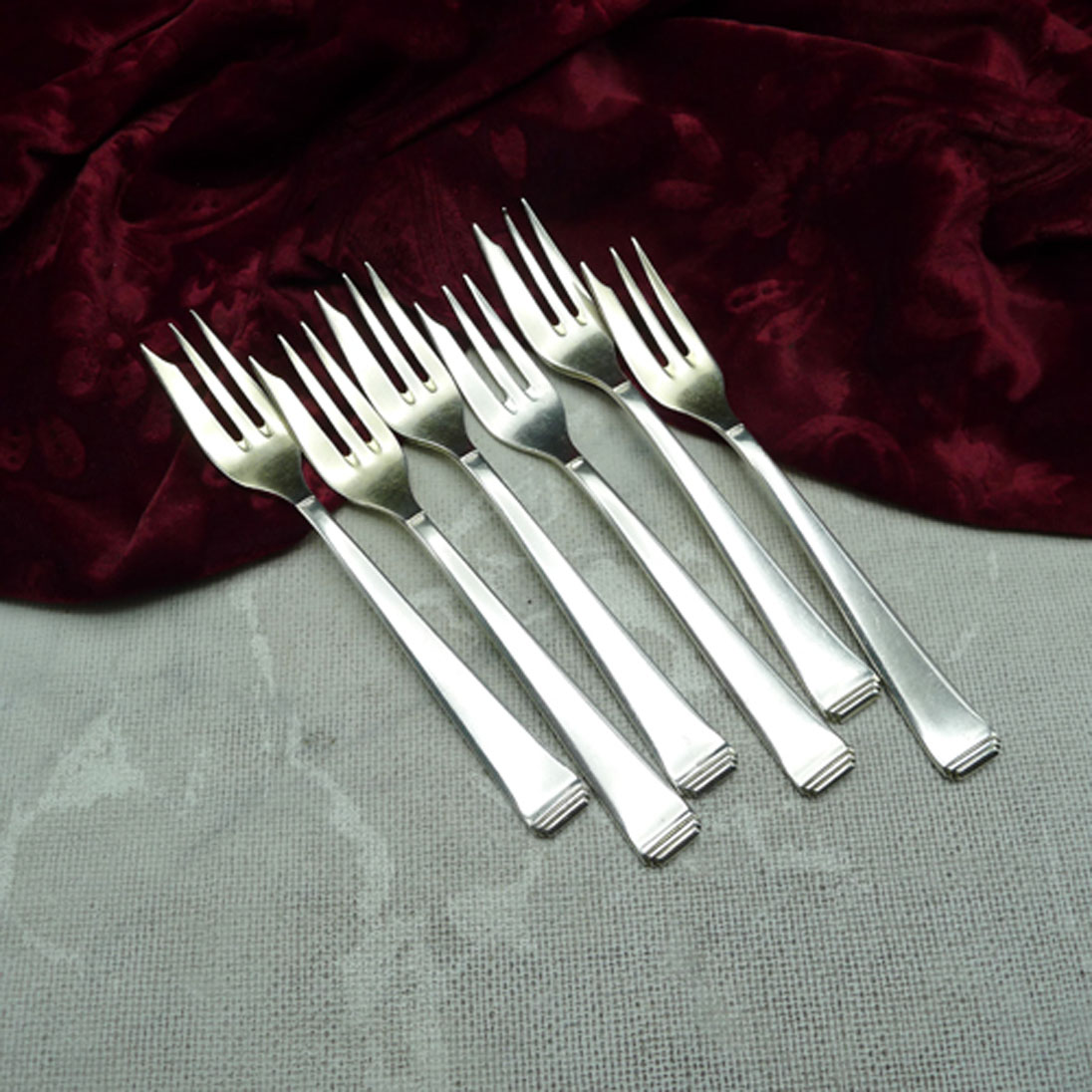 OKA 131 Art Deco 6 Kuchengabeln klein 90 versilbert