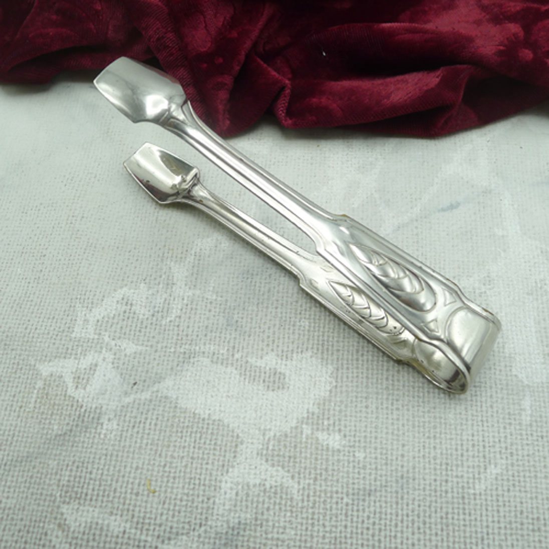 große Jugendstil Zuckerzange 11,7cm Metall