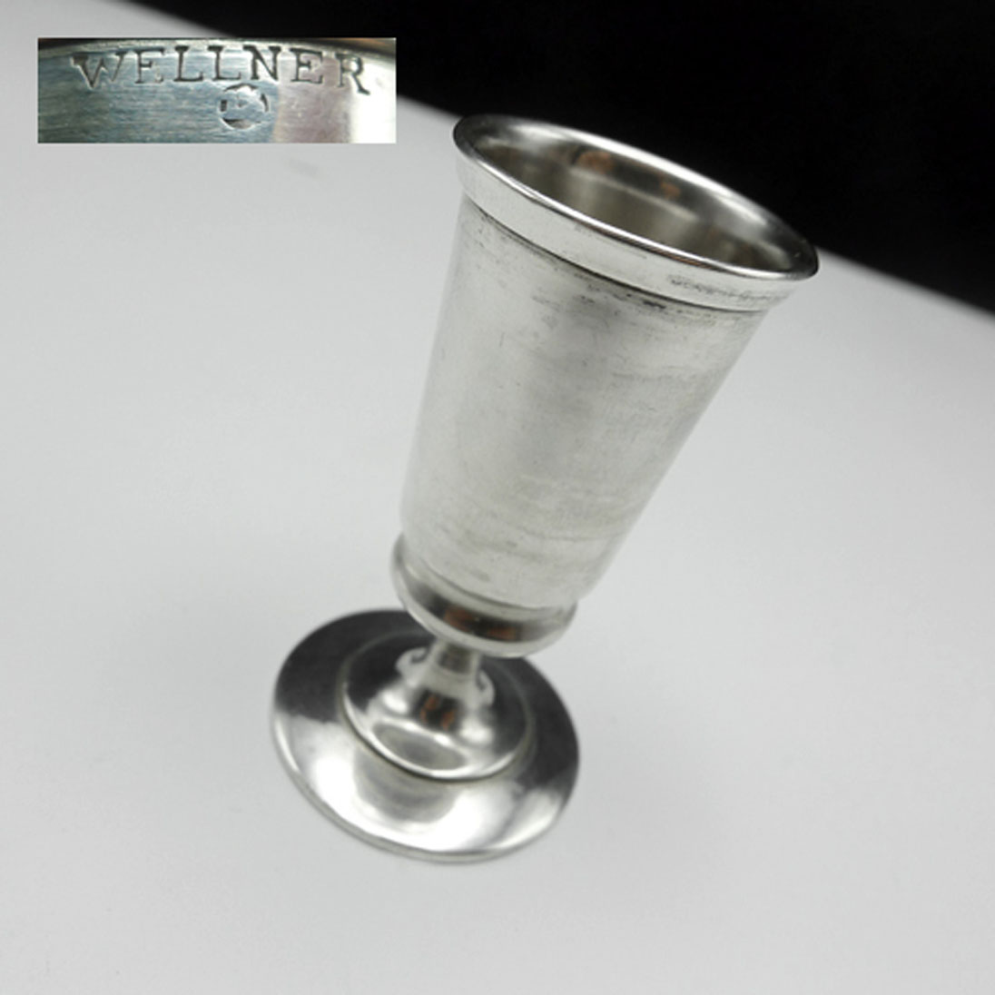 kleiner Becher von Wellner versilbert