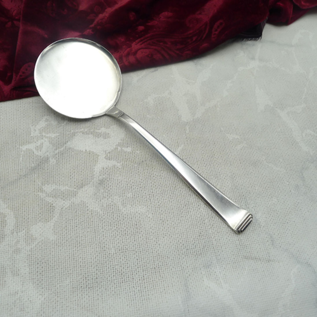 OKA 131 Art Deco Pastetenheber rund 90 versilbert