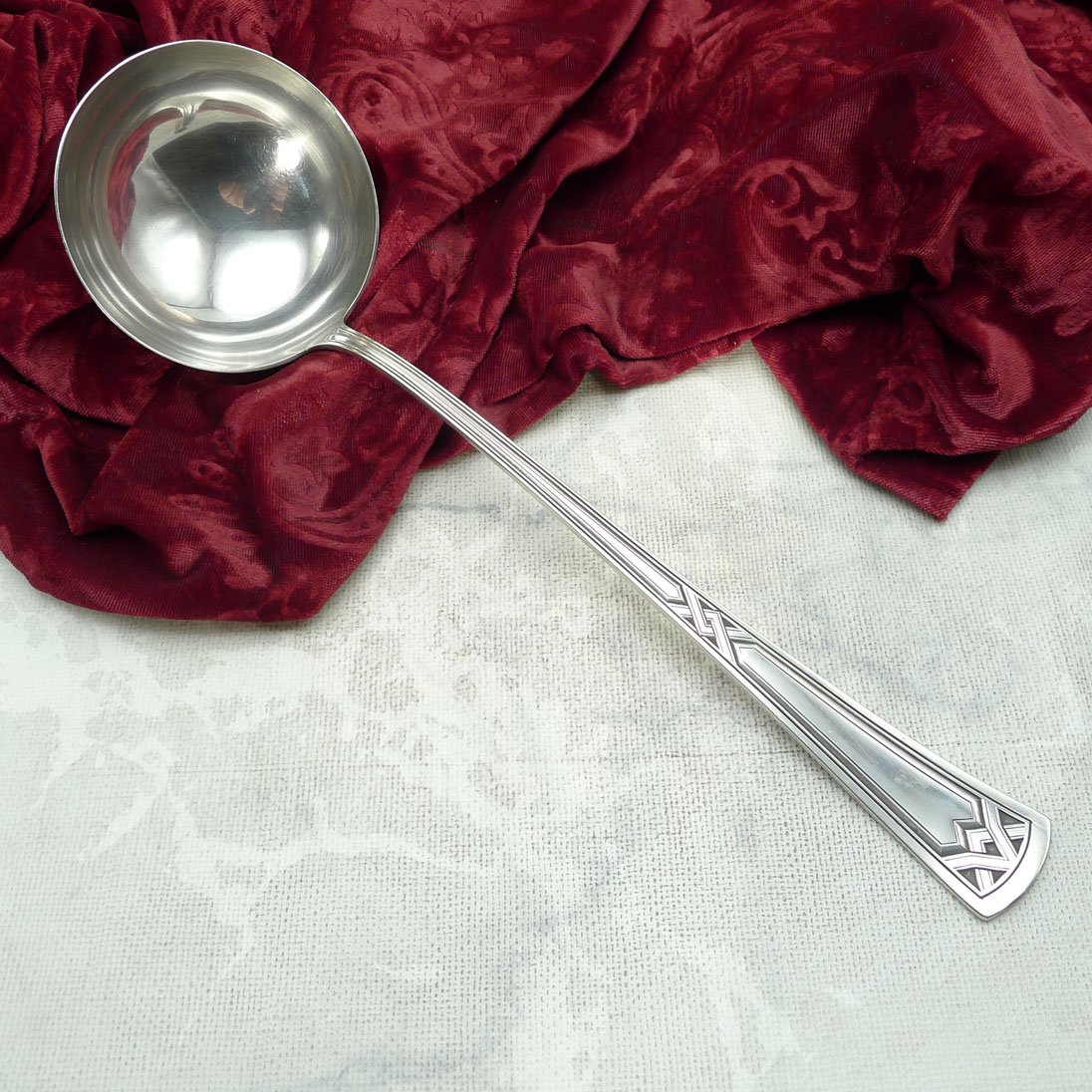 Erbe Ideal Jugendstil Suppenkelle 20 versilbert