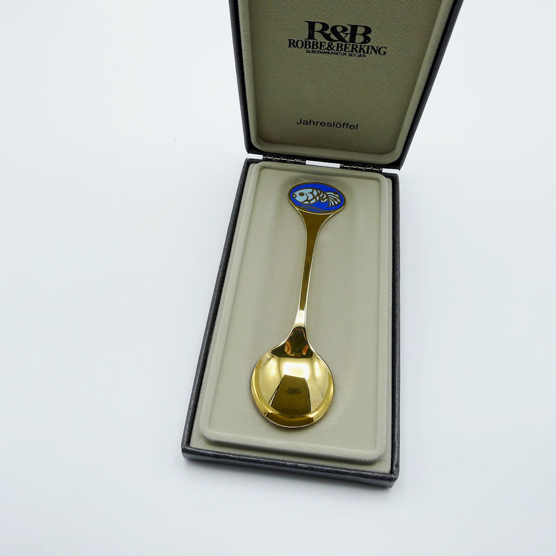 Robbe & Berking Jahreslöffel 1974 Fisch 925 Silber vergoldet