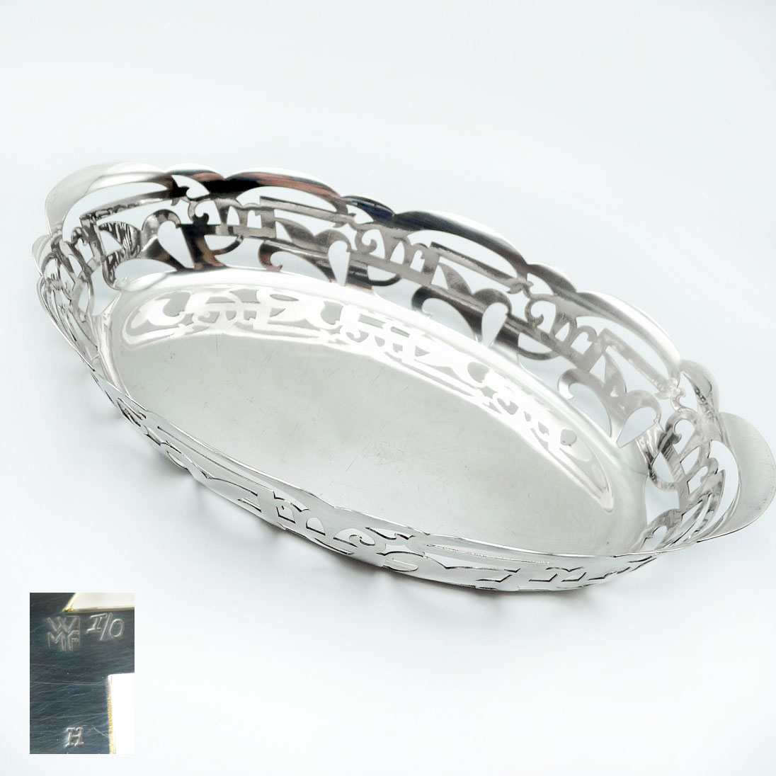WMF Jugendstil-Schale mit durchbrochenem Liliendekor, Versilbert, um 1903-1910