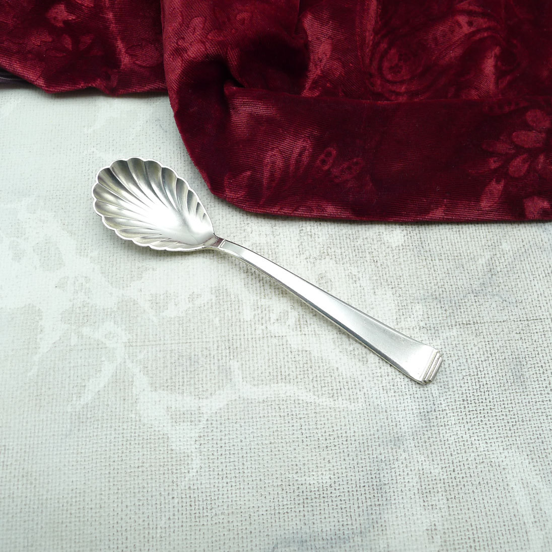 OKA 131 Art Deco Zuckerlöffel 90 versilbert