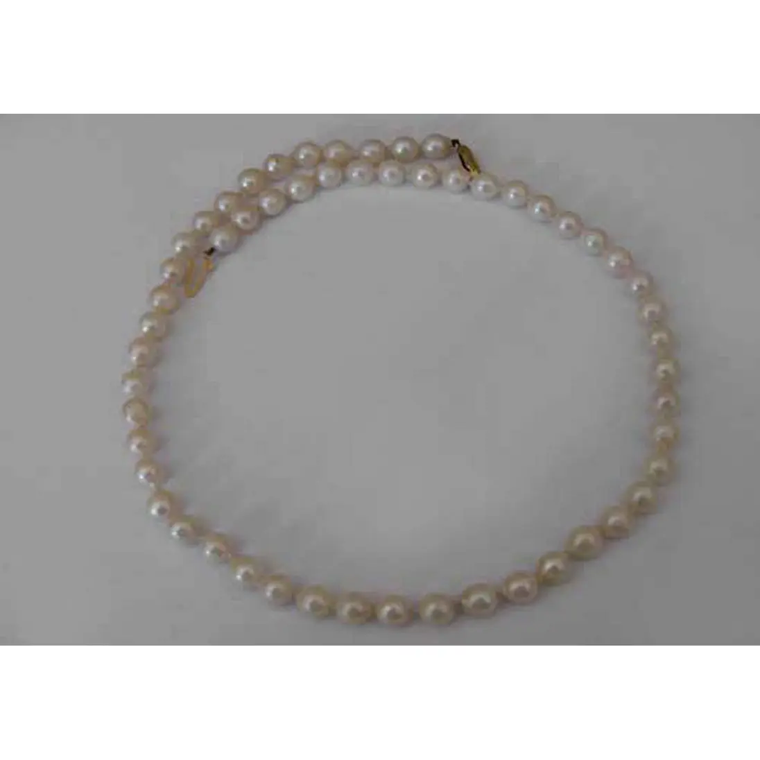 Perlenkette mit 18 K Gold Verschluss