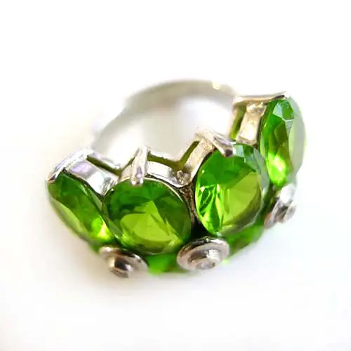 wuchtiger Ring 925 Silber grüne Steine