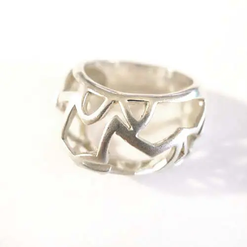 großer durchbrochener Ring, ungemarkt großer durchbrochener Ring, ungemarkt