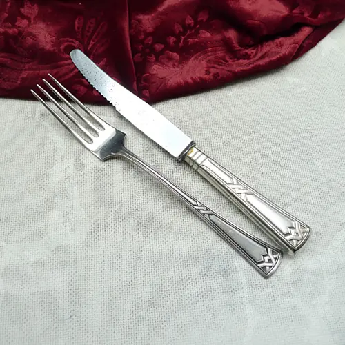 Erbe Ideal Jugendstil Dessertbesteck 1 Personen 20 versilbert Erbe Ideal Jugendstil Dessertbesteck 1 Personen 20 versilbert