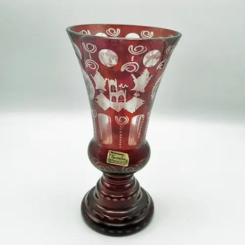Rubinrote Vase Böhmen Egermann