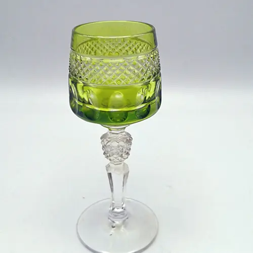 Römer Glas grün klein für Likör
