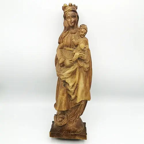 alte Holzfigur Maria mit Kind