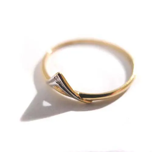 Ring 750 Gold 19,5mm 0,005 ct Stein