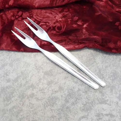 Wilkens Annette 2 Fleischgabeln 17,8cm 90 versilbert Wilkens Annette 2 Fleischgabeln 17,8cm 90 versilbert