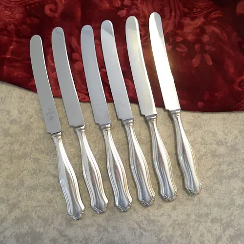 WMF 1700 6 Dessertmesser 21,3cm 90 versilbert WMF 1700 6 Dessertmesser 21,3cm 90 versilbert