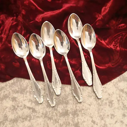 Wellner 398 Mozart 6 Mokkalöffel 11,2cm 90 versilbert Wellner 398 Mozart 6 Mokkalöffel 11,2cm 90 versilbert