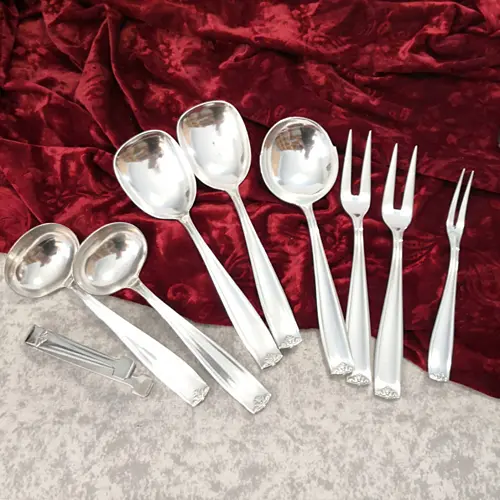 Pott 779 Vorlegebesteck 9 teilig 90 versilbert