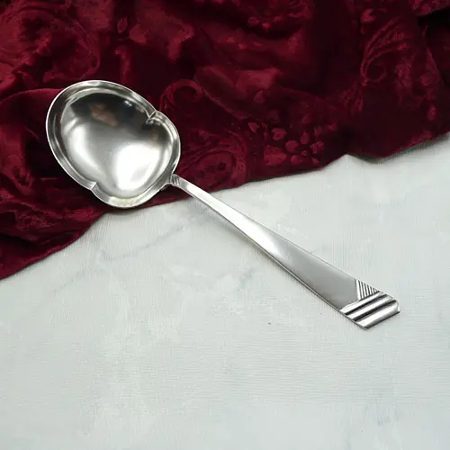 OKA 129 Art Deco Kartoffellöffel 90 versilbert OKA 129 Art Deco Kartoffellöffel 90 versilbert