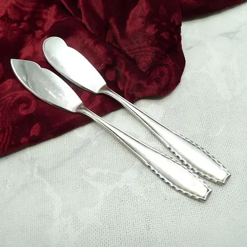 OKA 115 Butter und Käsemesser 90 versilbert OKA 115 Butter und Käsemesser 90 versilbert