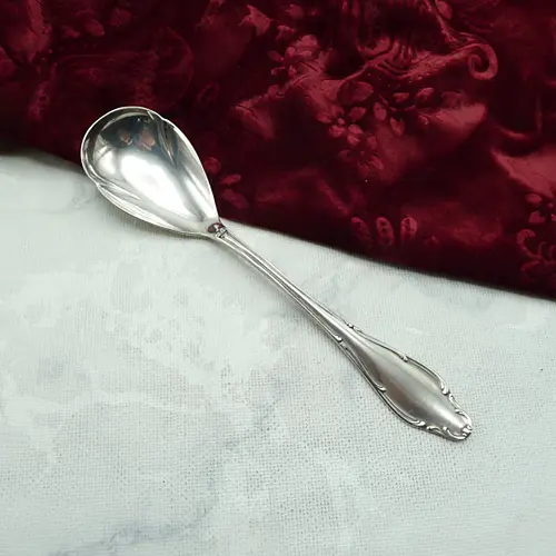 Wellner 398 Mozart Kompottlöffel 90 versilbert NEU Wellner 398 Mozart Kompottlöffel 90 versilbert NEU