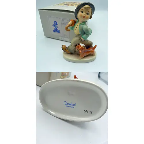 Hummel Figur Hum 5 Wanderbub mit Hund - Strolling along - OVP