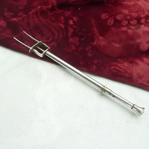 Fleischgabel mit Schiebemechanik versilbert