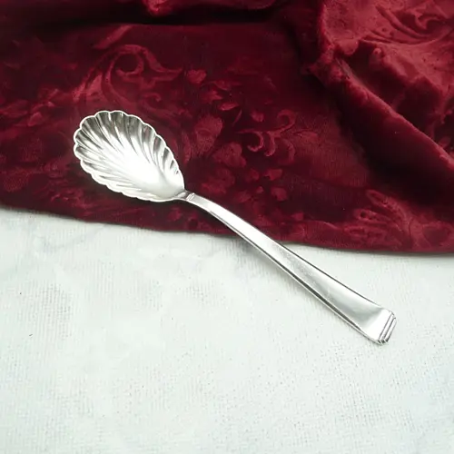 OKA 131 Art Deco Zuckerlöffel 90 versilbert