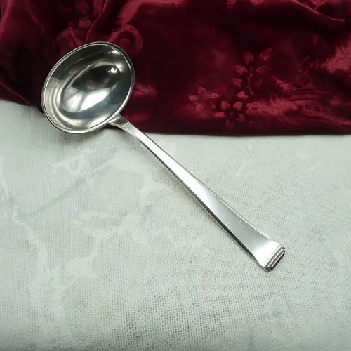 OKA 131 Art Deco Saucenkelle 90 versilbert