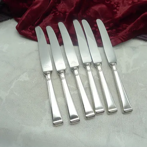OKA 131 Art Deco 6 Dessertmesser 21,1cm 90 versilbert OKA 131 Art Deco 6 Dessertmesser 21,1cm 90 versilbert