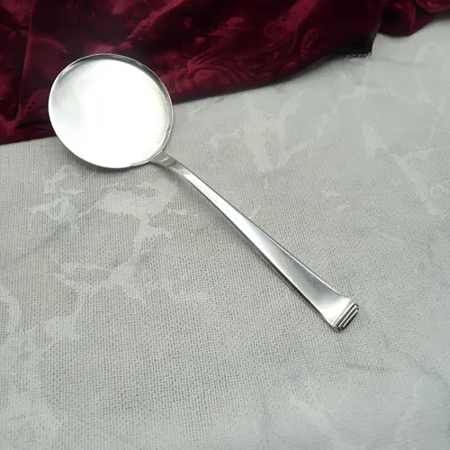 OKA 131 Art Deco Pastetenheber rund 90 versilbert