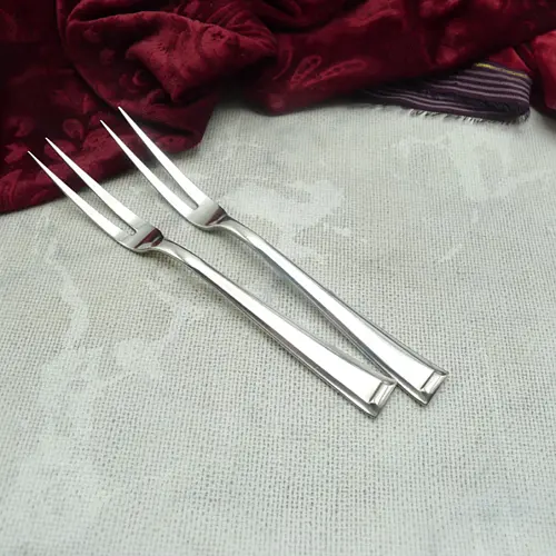 Bruckmann 665 Schwaben 2 Fleischgabel klein 90 versilbert Bruckmann 665 Schwaben 2 Fleischgabel klein 90 versilbert