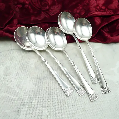 5 geometrische Jugendstil Tassenlöffel versilbert