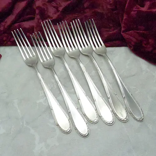 WMF 200 Kreuzband 6 Tafelgabeln 20,9cm versilbert WMF 200 Kreuzband 6 Tafelgabeln 20,9cm versilbert