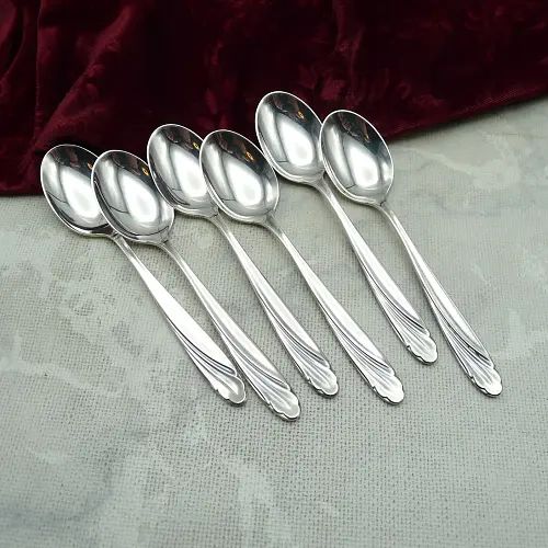 WMF Wien 6 Teelöffel 12,8cm 90 versilbert WMF Wien 6 Teelöffel 12,8cm 90 versilbert