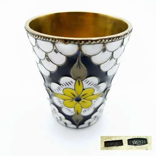 Russischer Wodkabecher 916 Silber mit Cloisonné Emaille Russischer Wodkabecher 916 Silber mit Cloisonné Emaille