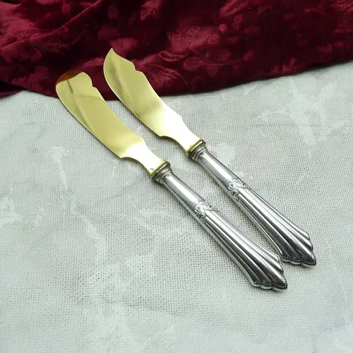 WMF 900 Fächer Butter und Käsemesser Heftgriffe versilbert WMF 900 Fächer Butter und Käsemesser Heftgriffe versilbert