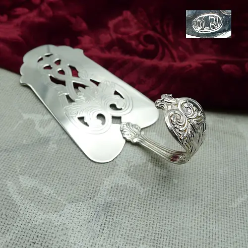 seltener antiker Gebäckheber mit Ringgriff, OLRI, versilbert seltener antiker Gebäckheber mit Ringgriff, OLRI, versilbert