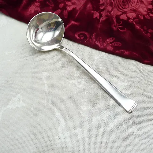 OKA 131 Art Deco Saucenkelle 90 versilbert